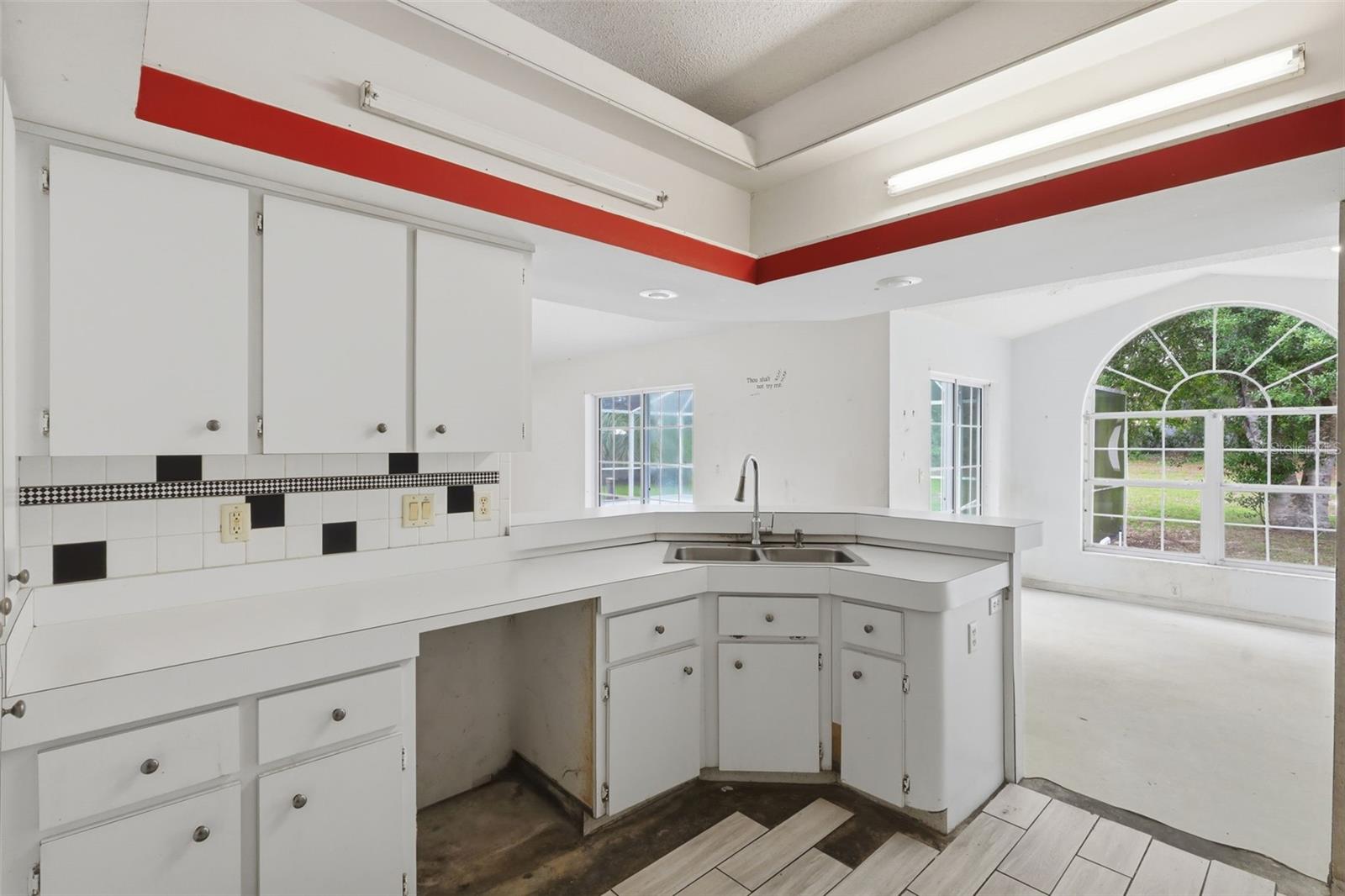 KINGSLAND COUNTRY ESTATE - Residential