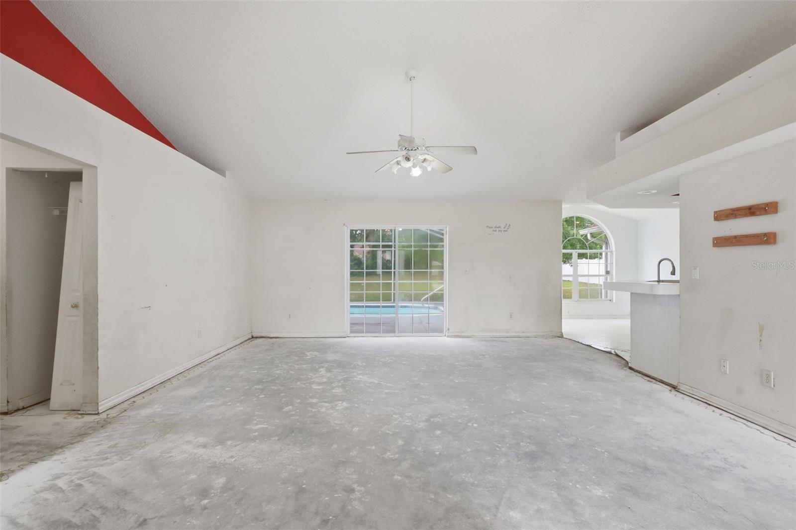 KINGSLAND COUNTRY ESTATE - Residential