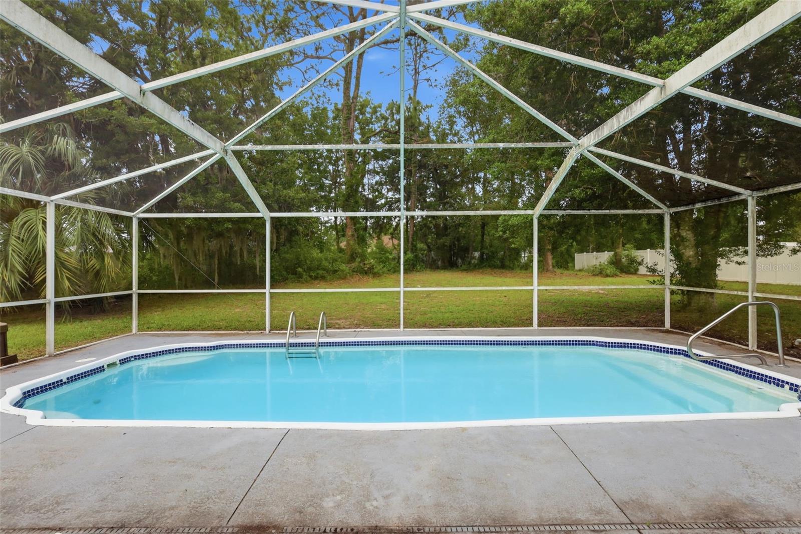 KINGSLAND COUNTRY ESTATE - Residential