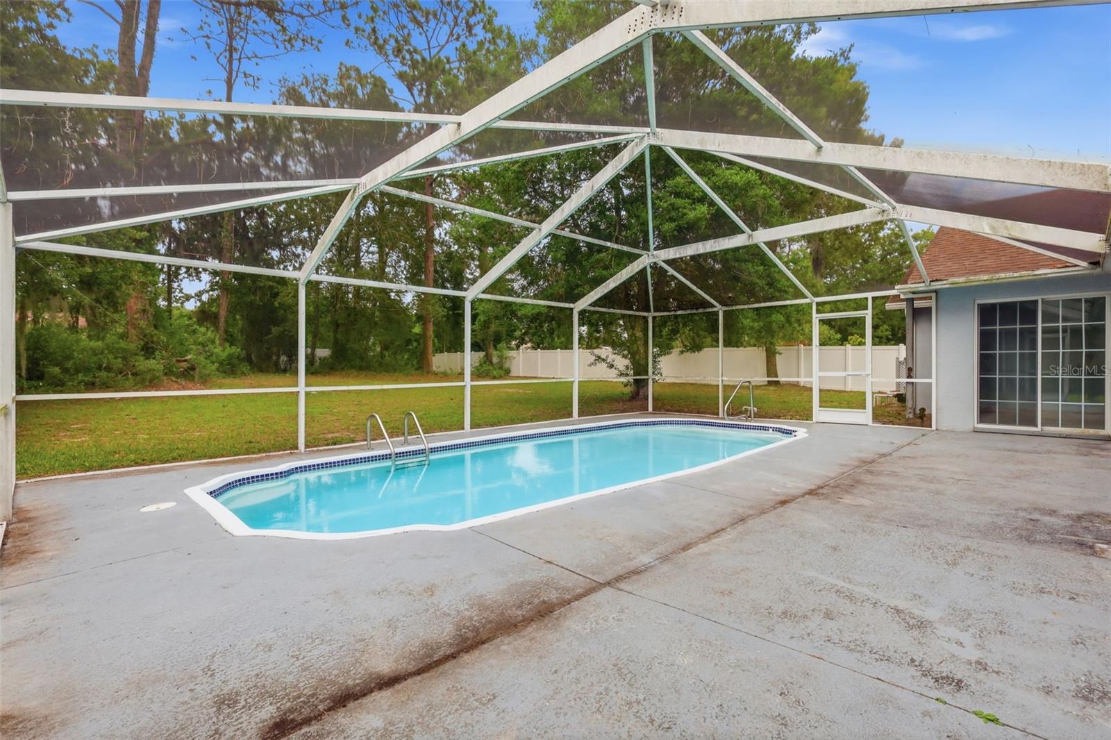 KINGSLAND COUNTRY ESTATE - Residential