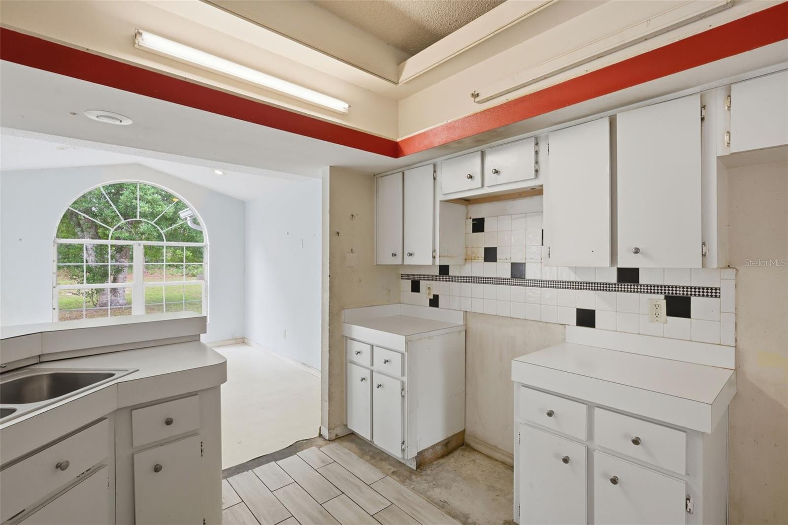 KINGSLAND COUNTRY ESTATE - Residential