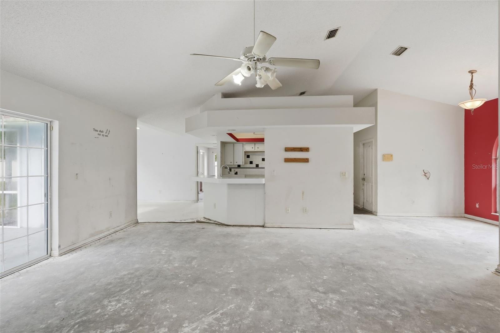 KINGSLAND COUNTRY ESTATE - Residential