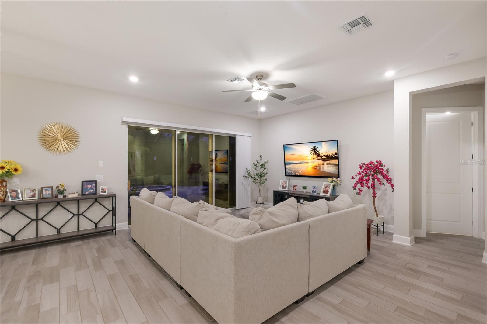 SAVANNA AT LAKEWOOD RANCH PH III 3ABD - Residential