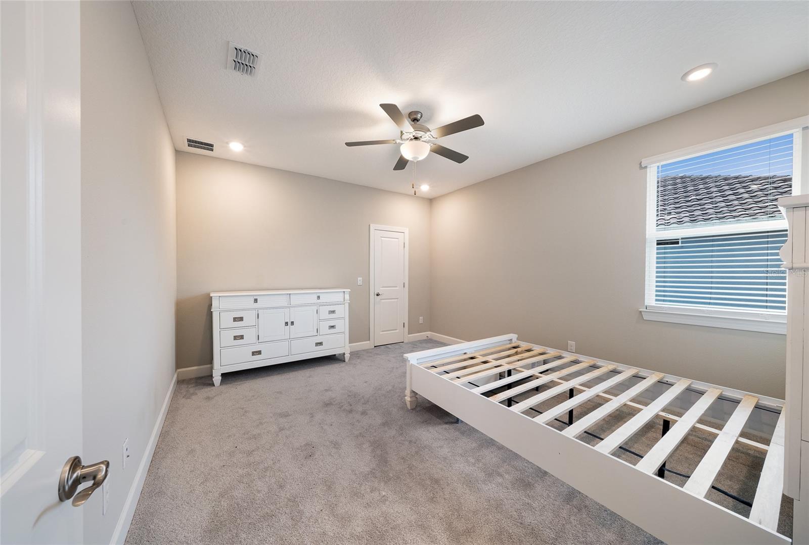 SAVANNA AT LAKEWOOD RANCH PH III 3ABD - Residential