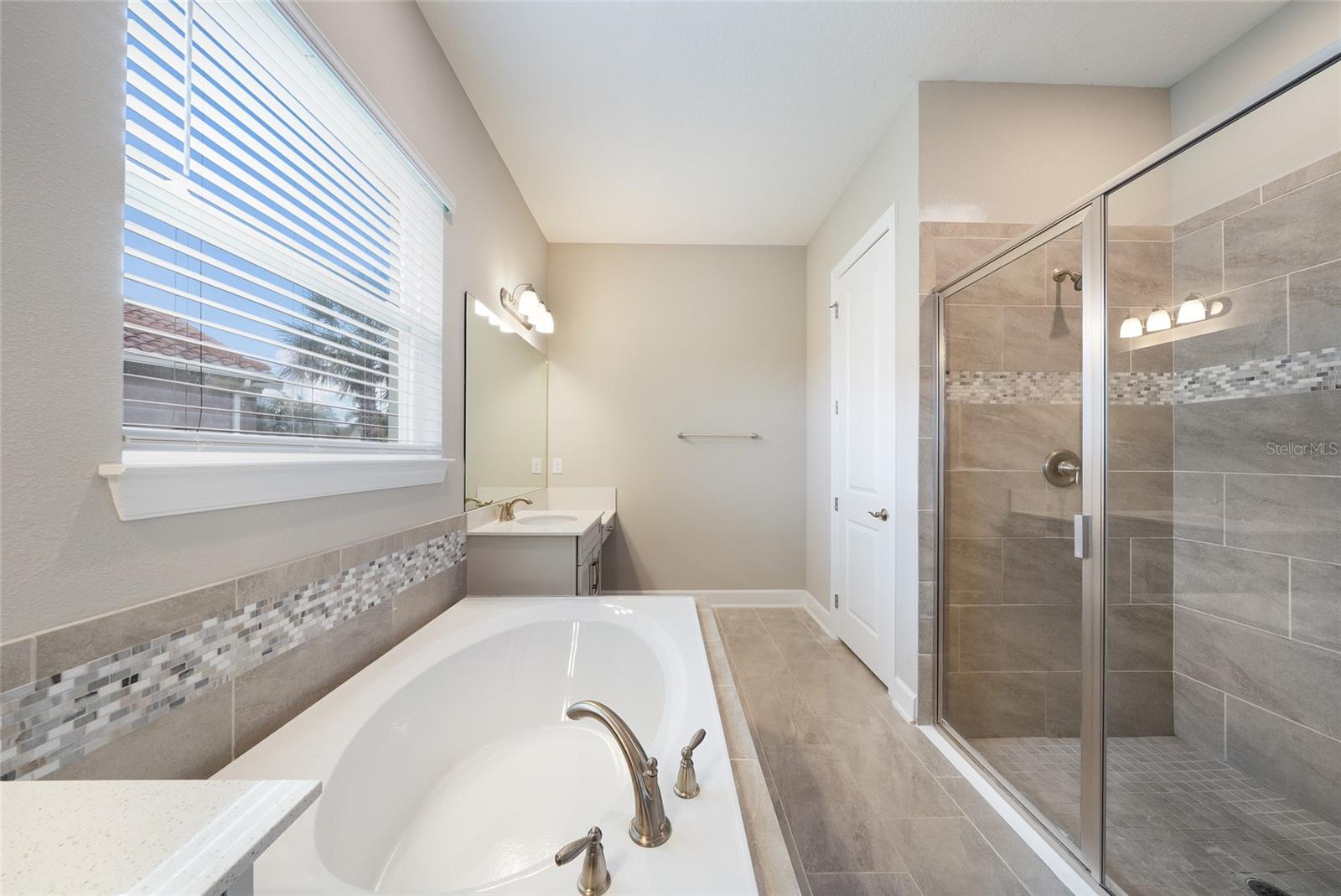 SAVANNA AT LAKEWOOD RANCH PH III 3ABD - Residential