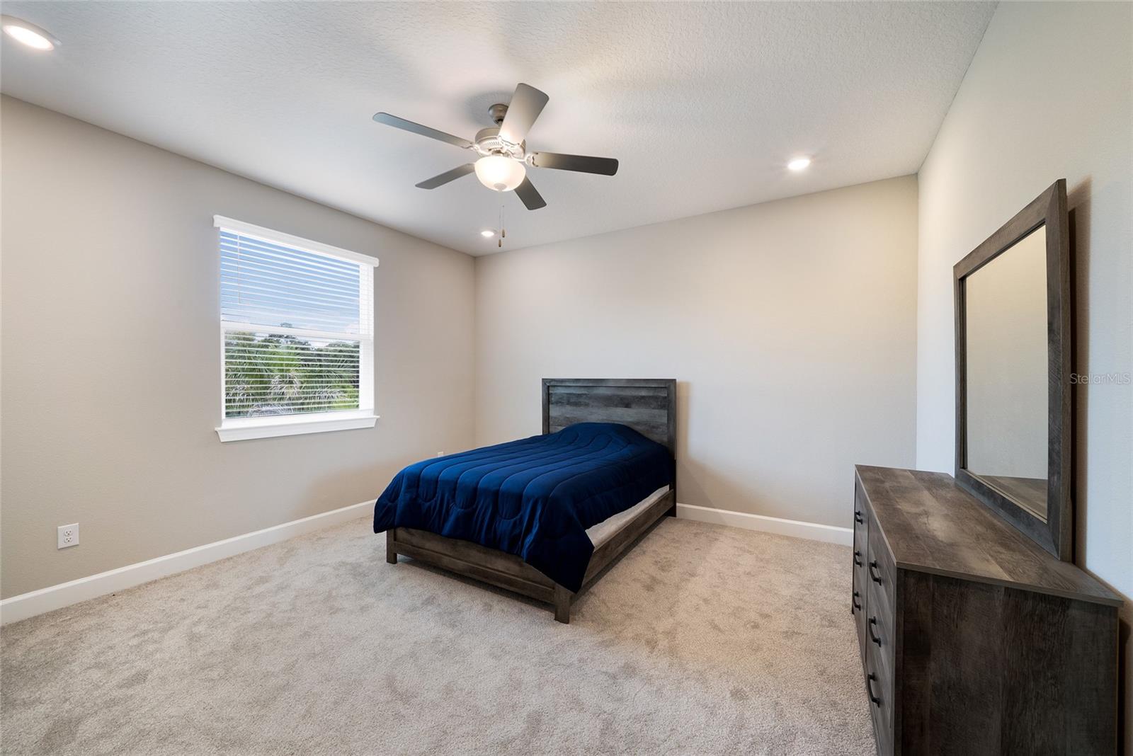 SAVANNA AT LAKEWOOD RANCH PH III 3ABD - Residential