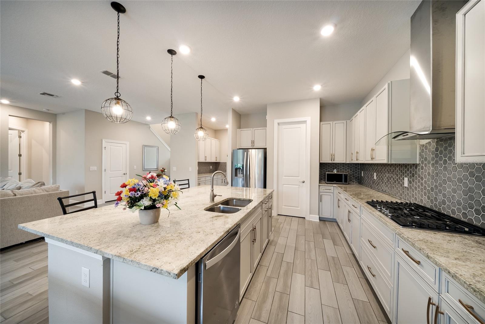 SAVANNA AT LAKEWOOD RANCH PH III 3ABD - Residential