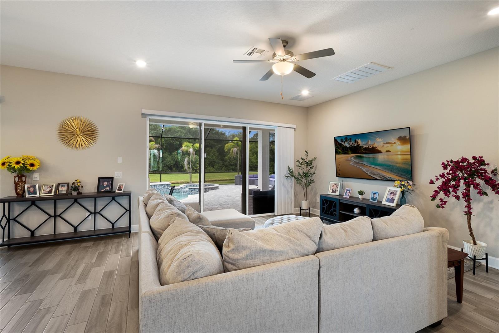 SAVANNA AT LAKEWOOD RANCH PH III 3ABD - Residential