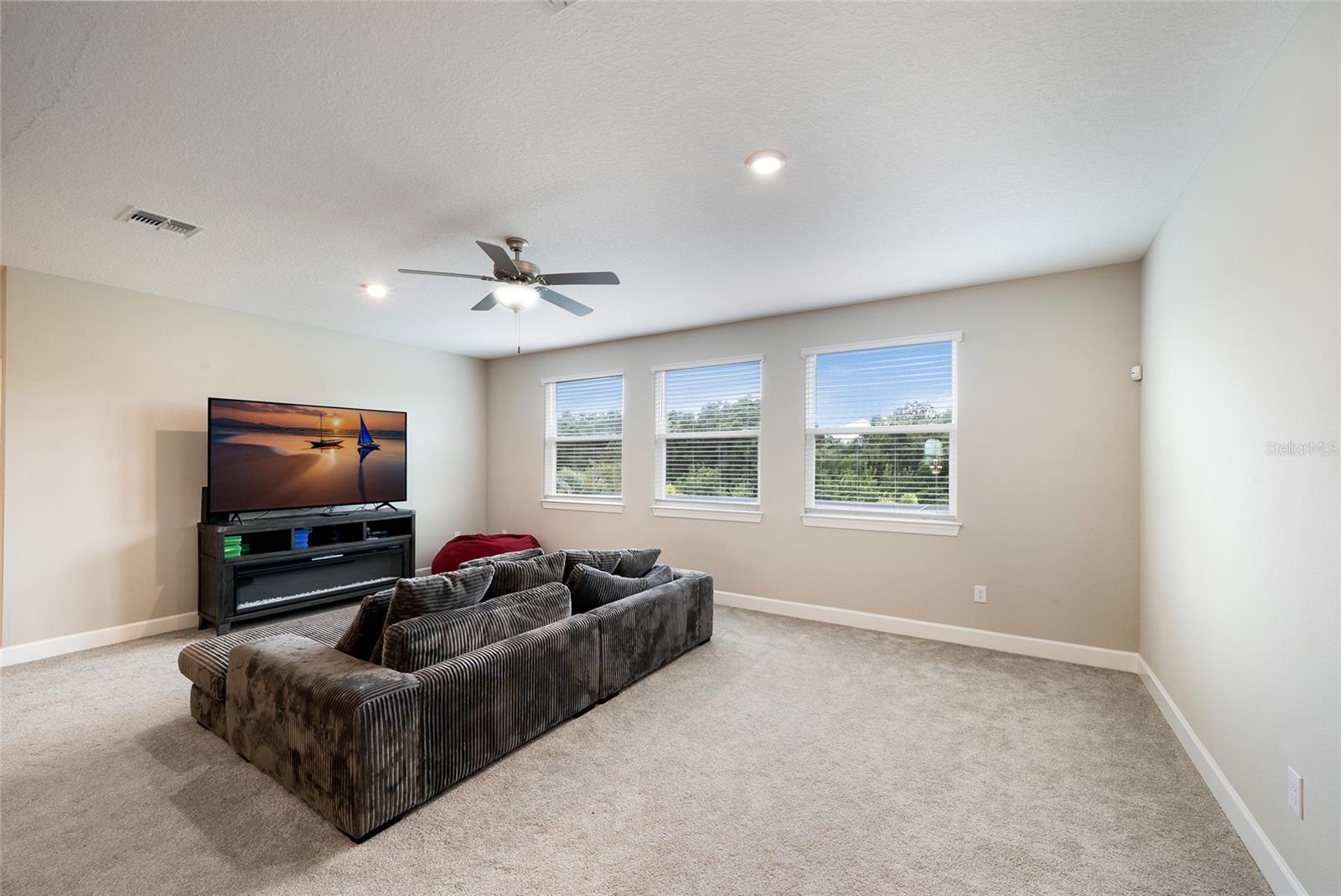 SAVANNA AT LAKEWOOD RANCH PH III 3ABD - Residential