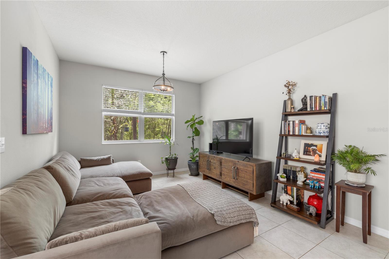 VENTANA TWNHMS AT WATERS EDGE - Residential