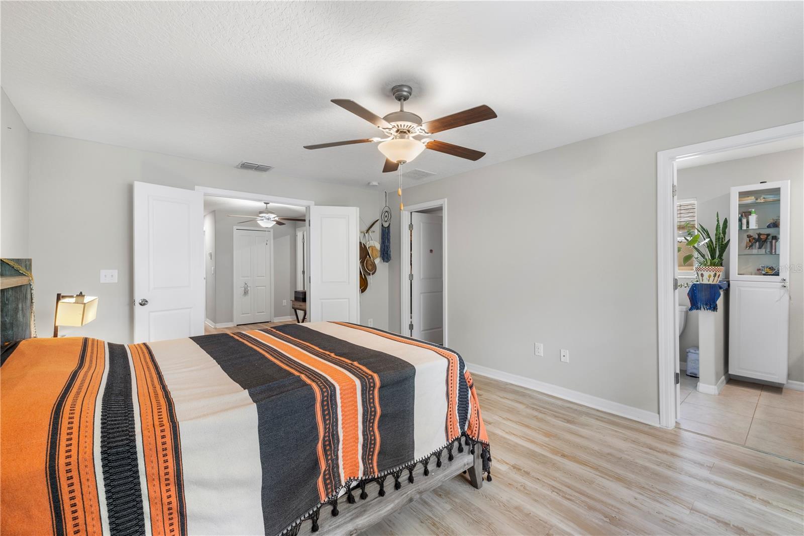 VENTANA TWNHMS AT WATERS EDGE - Residential