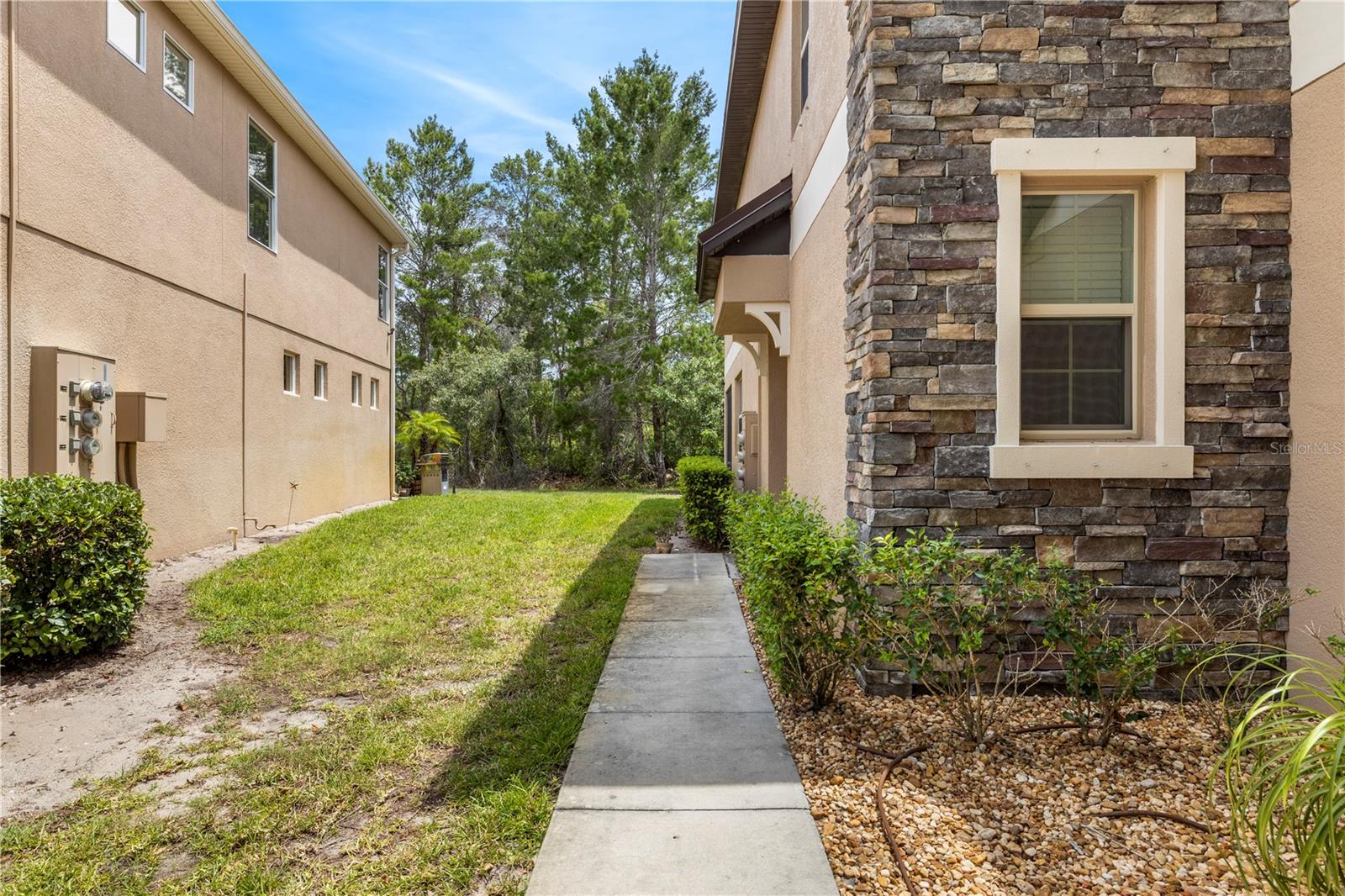 VENTANA TWNHMS AT WATERS EDGE - Residential