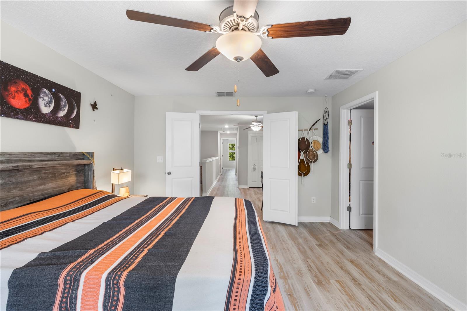 VENTANA TWNHMS AT WATERS EDGE - Residential