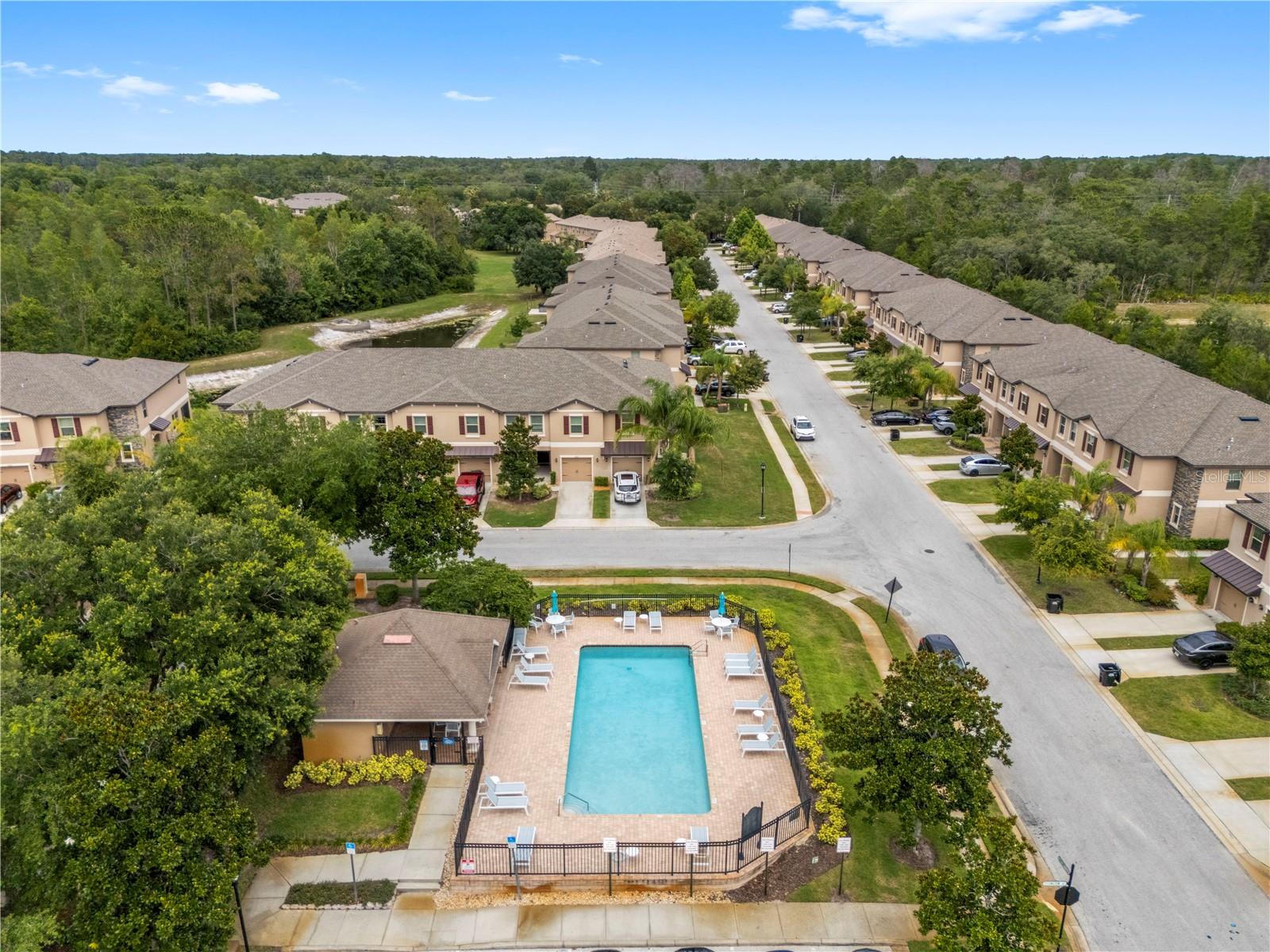 VENTANA TWNHMS AT WATERS EDGE - Residential