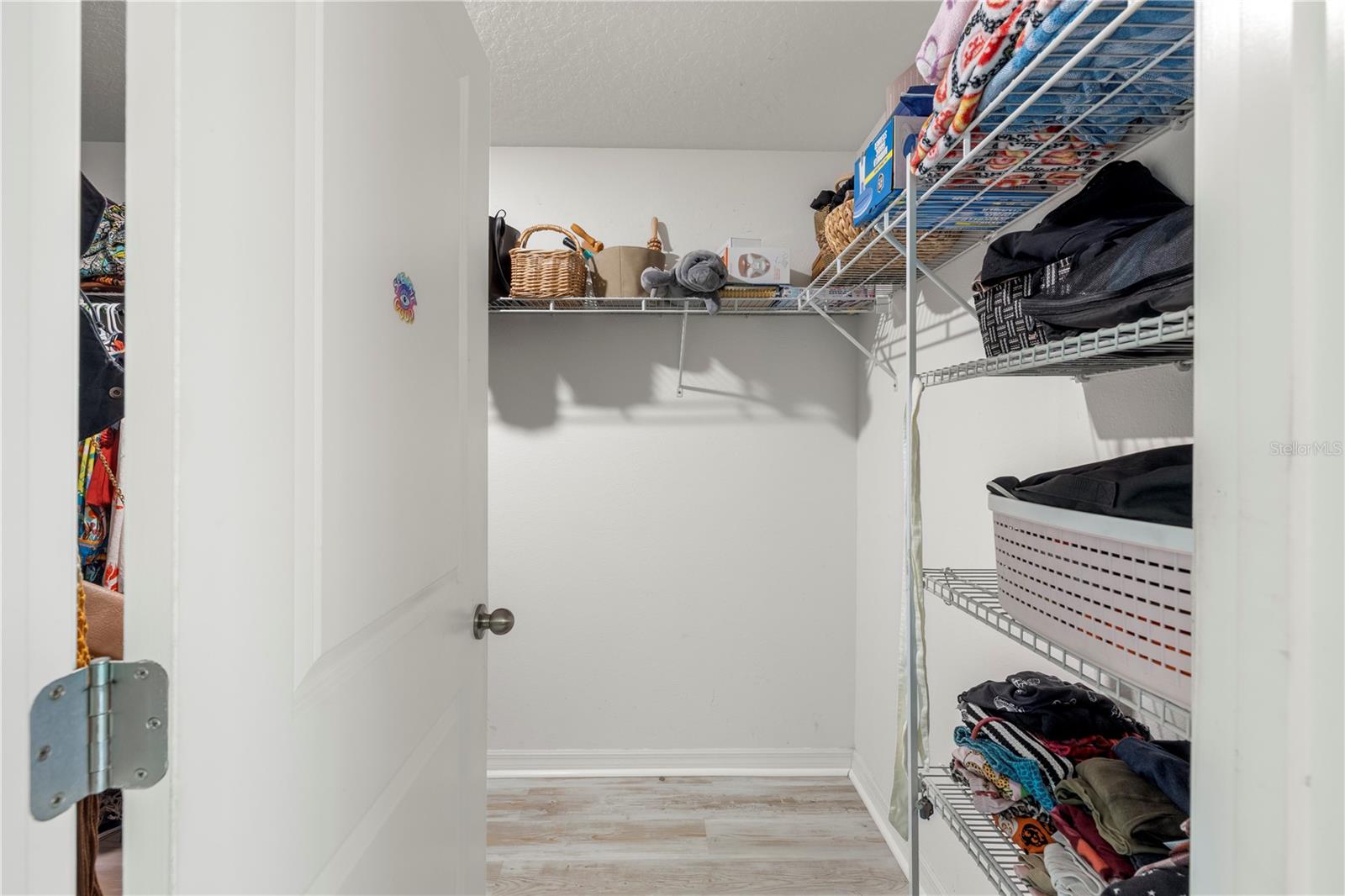 VENTANA TWNHMS AT WATERS EDGE - Residential