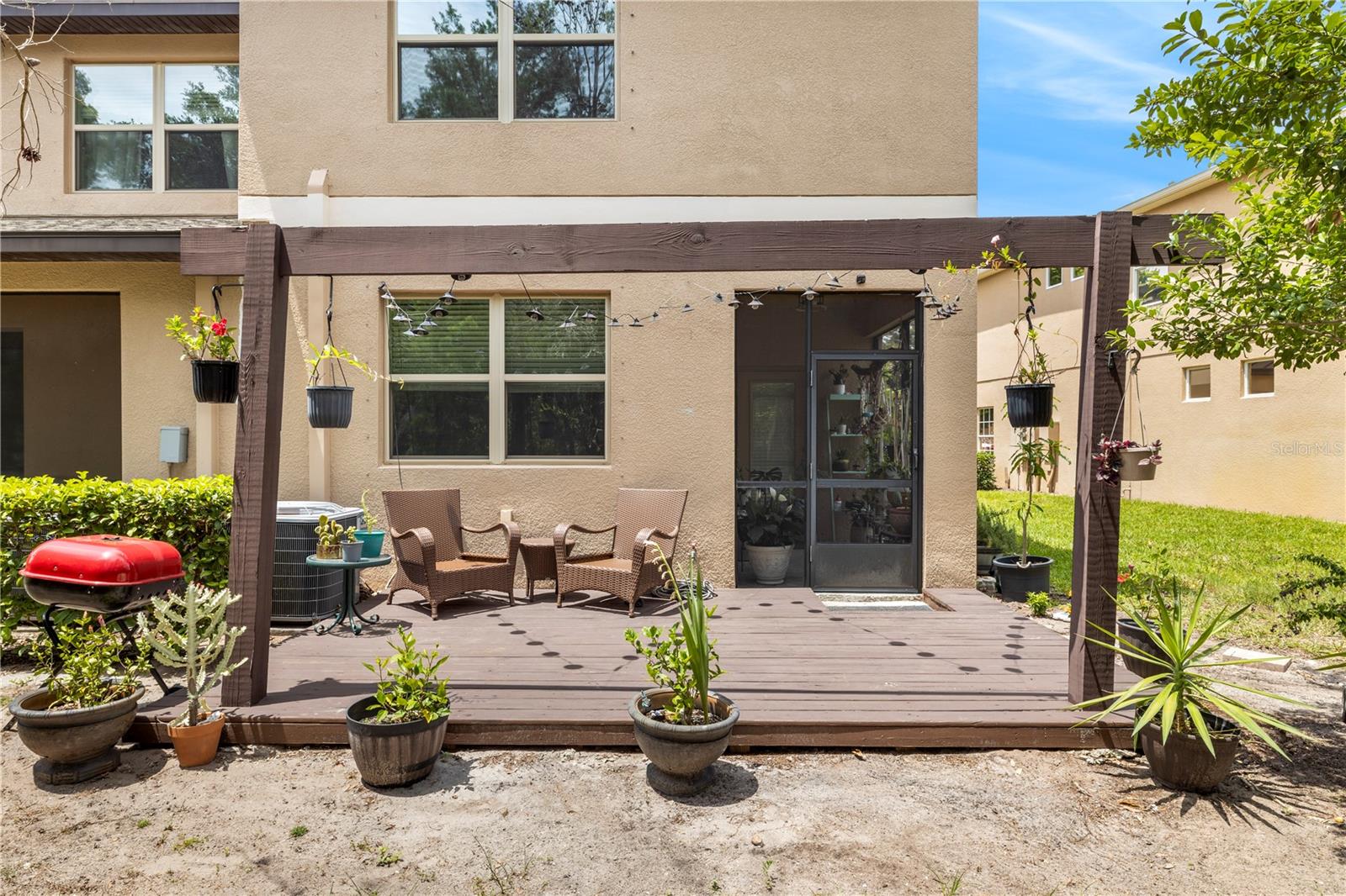 VENTANA TWNHMS AT WATERS EDGE - Residential