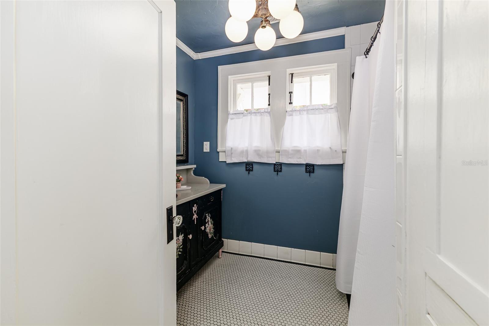 CLEVELAND HEIGHTS - Residential