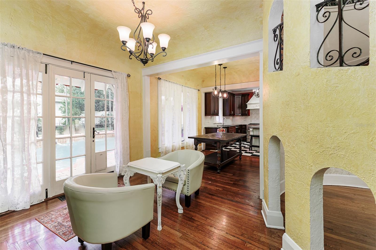 CLEVELAND HEIGHTS - Residential