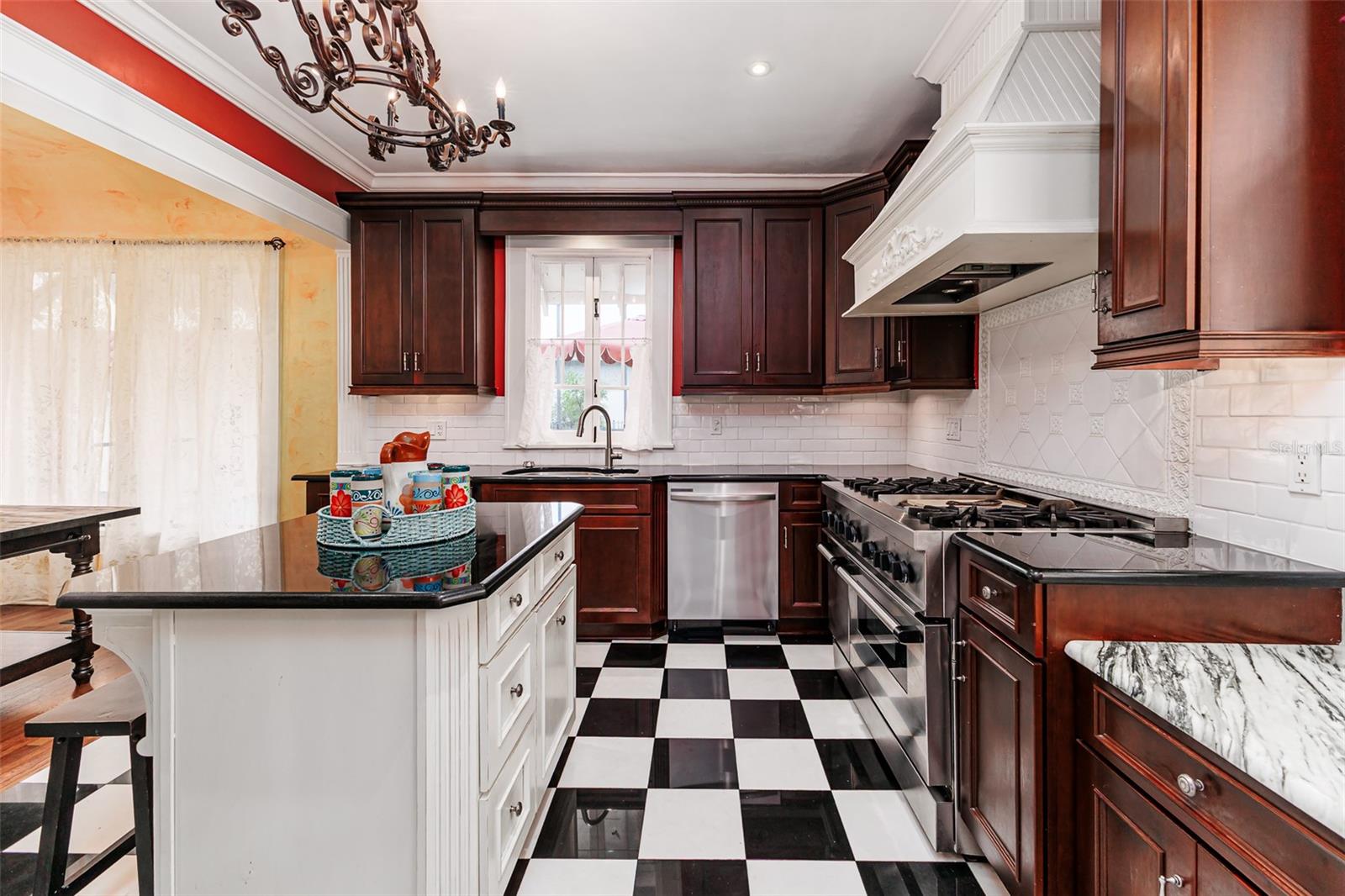 CLEVELAND HEIGHTS - Residential