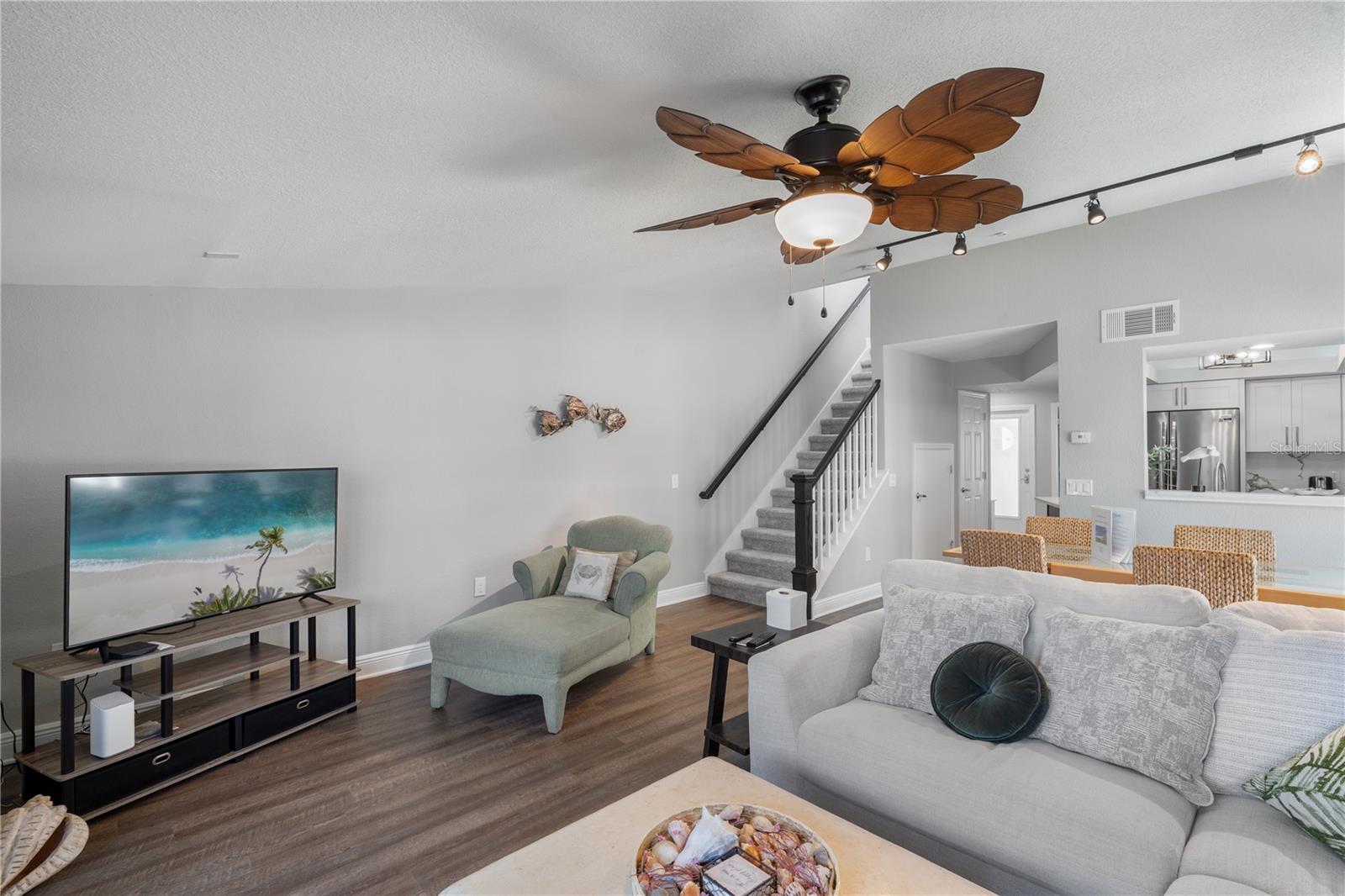LIVE OAK LANDINGS PH 03 - Residential