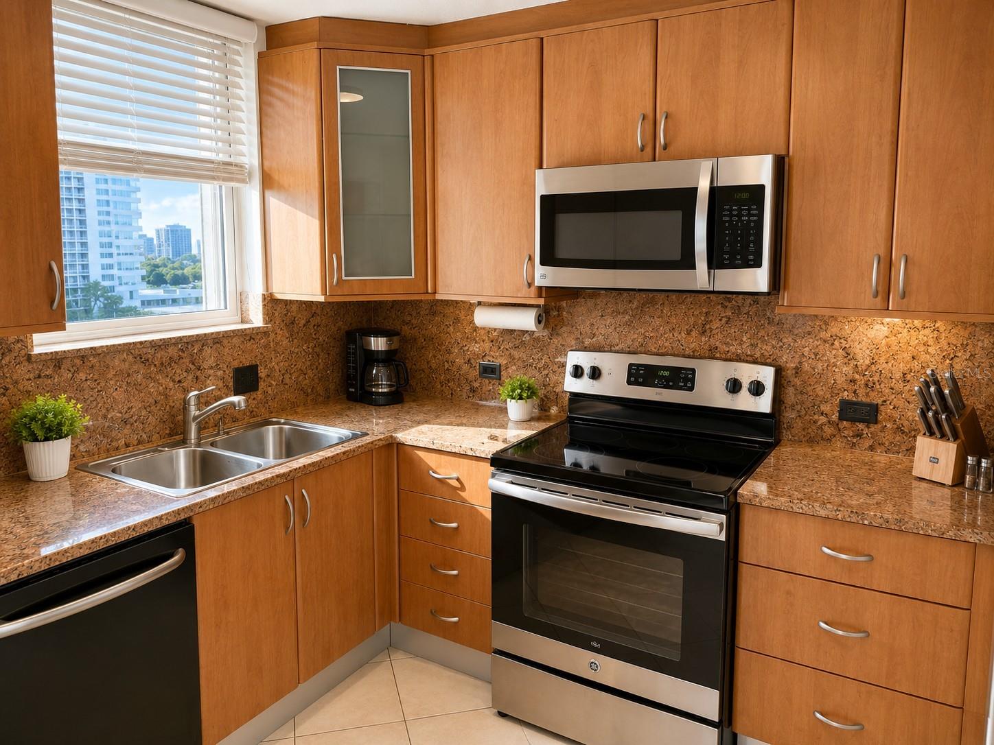 COND. MIRADOR DEL CONDADO - Residential Lease