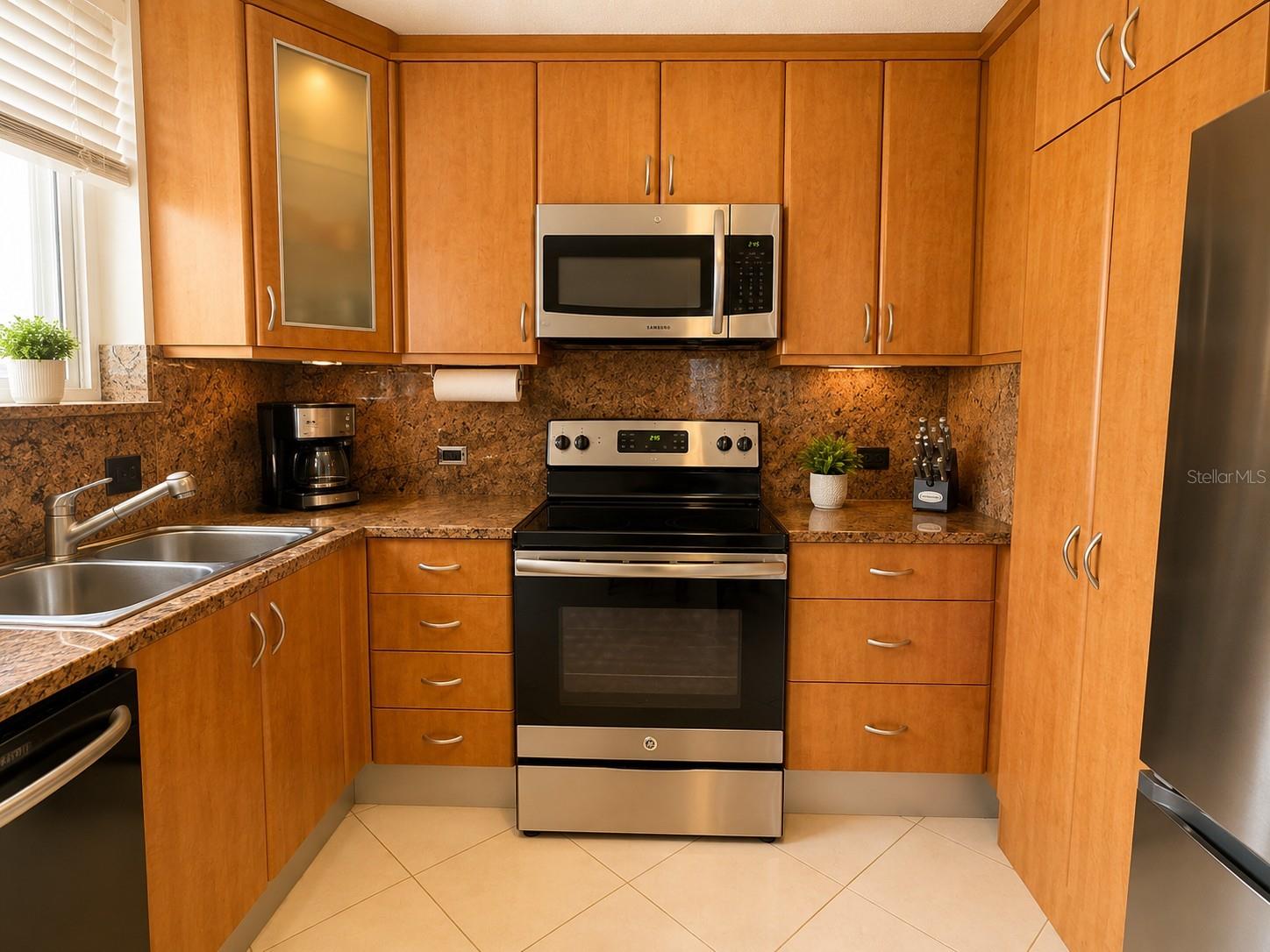 COND. MIRADOR DEL CONDADO - Residential Lease