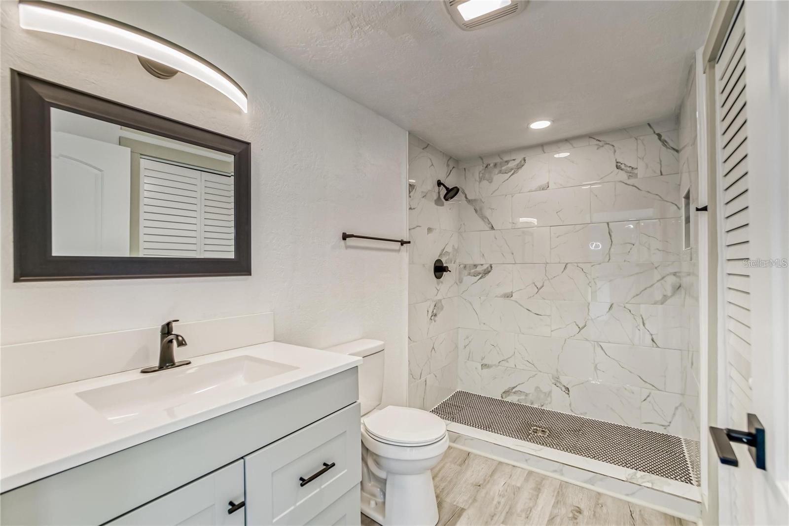 WOODVALLEY UNIT 5 - Residential