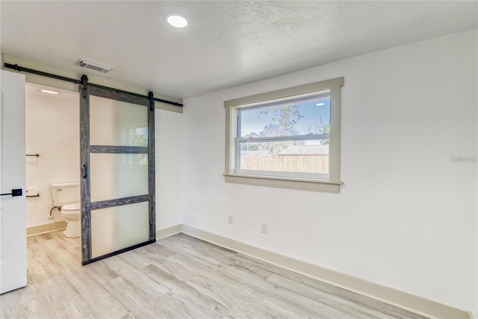 WOODVALLEY UNIT 5 - Residential