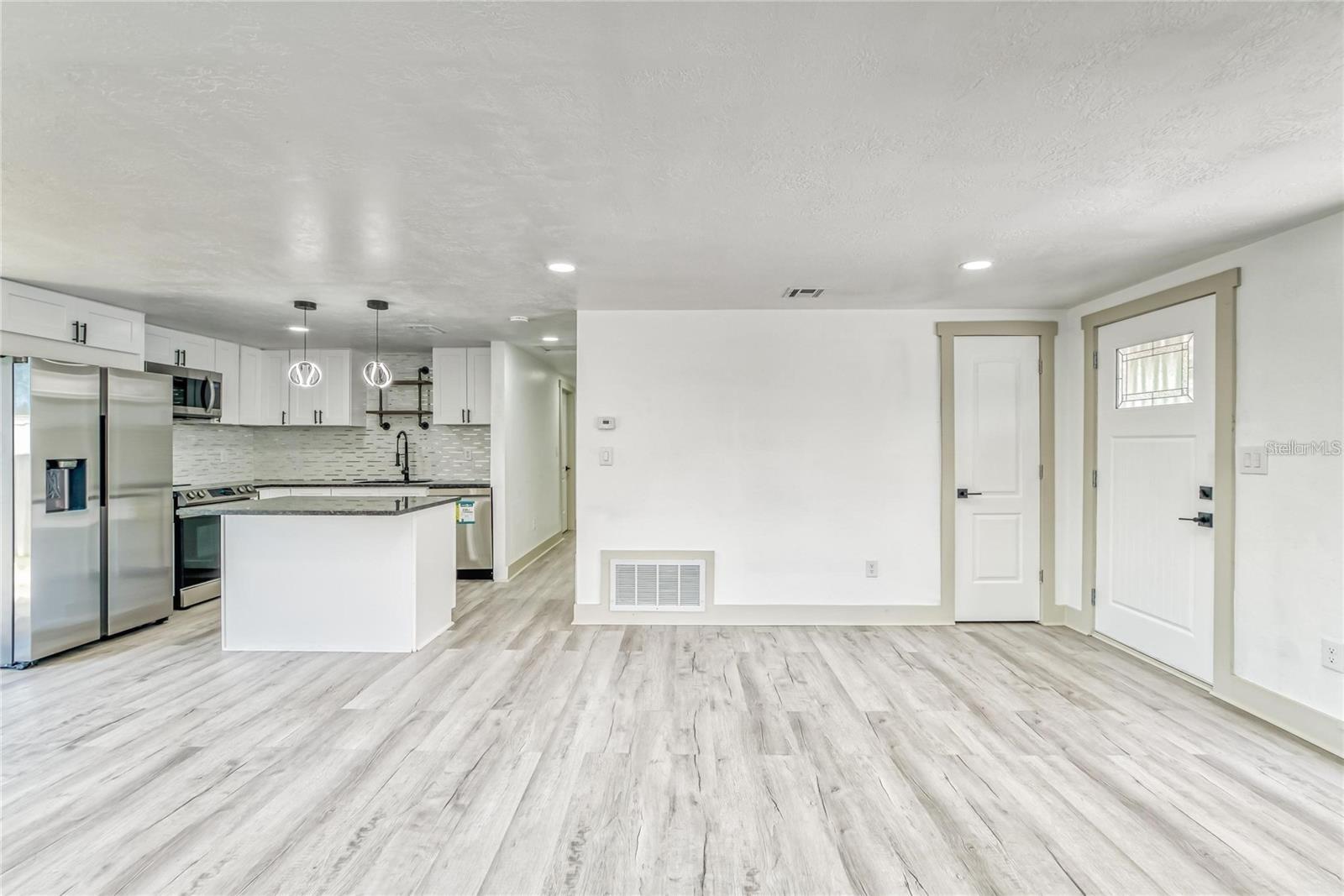 WOODVALLEY UNIT 5 - Residential
