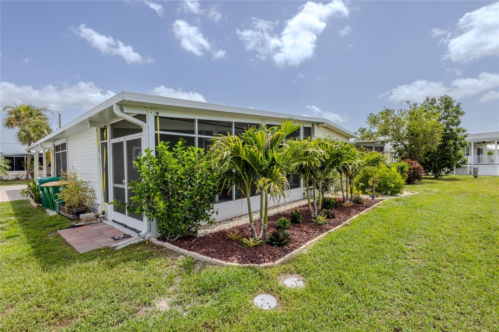 MAPLE LEAF ESTATES - Residential