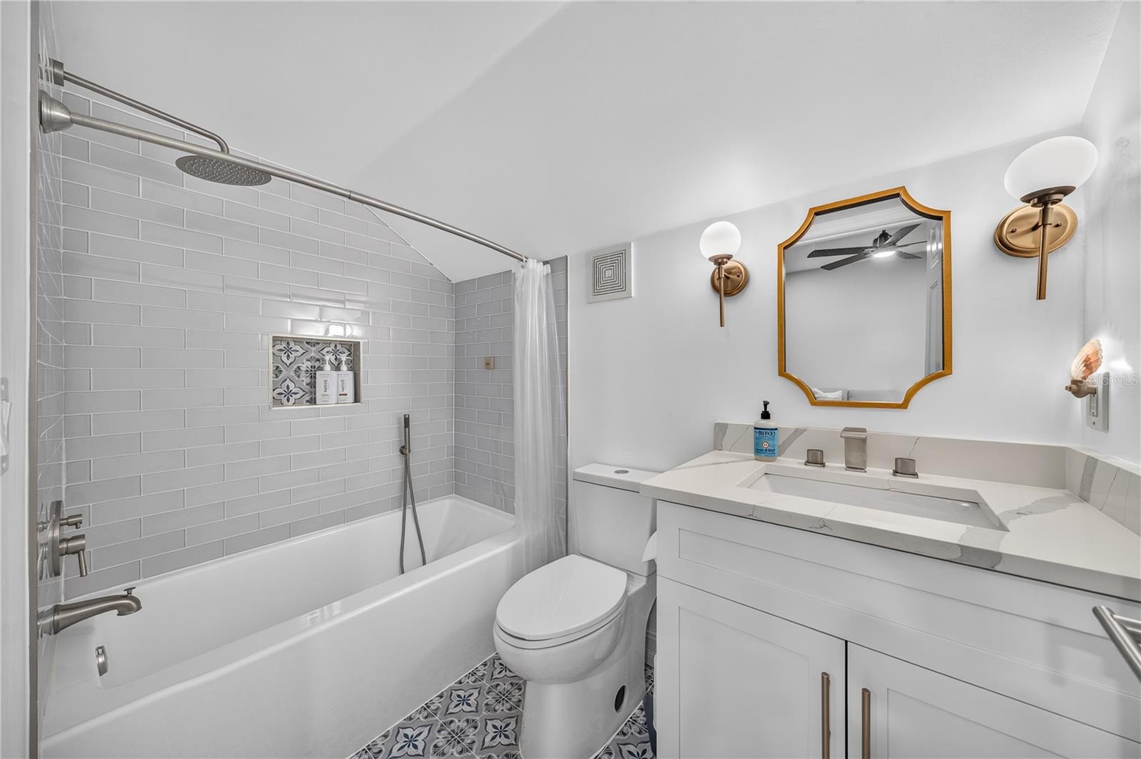 SPRING PARK TOWNHOMES - Residential