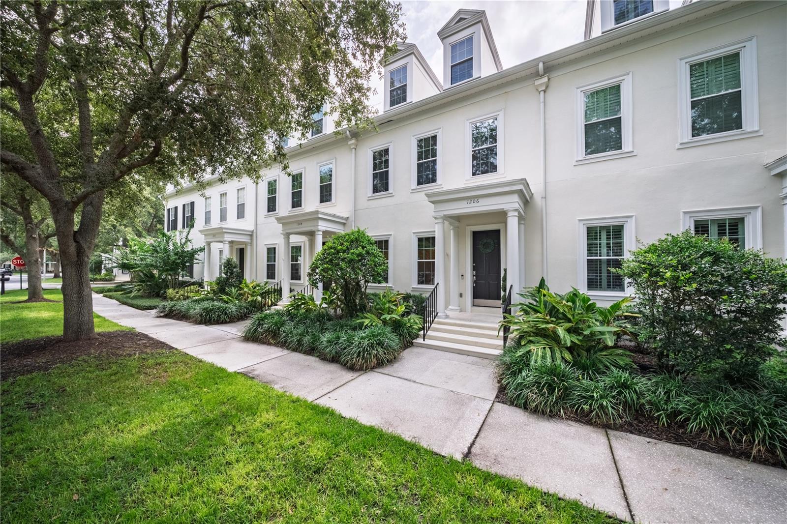 SPRING PARK TOWNHOMES - Residential
