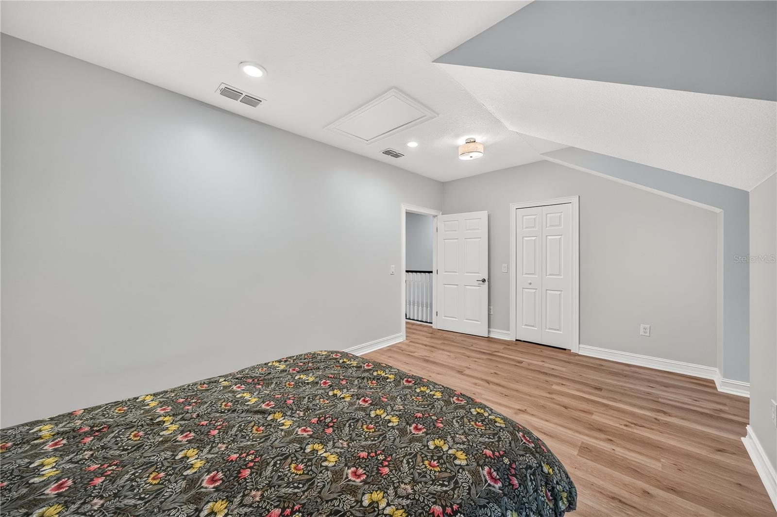 SPRING PARK TOWNHOMES - Residential