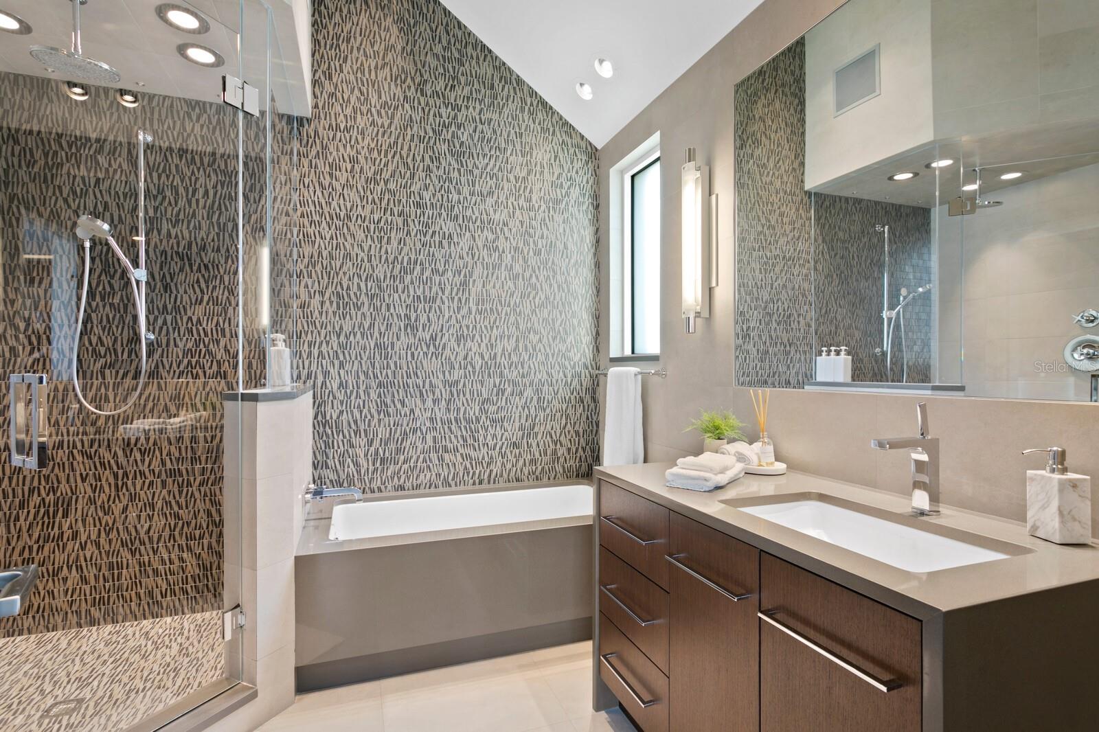 ISLAND ESTATES OF CLEARWATER - Residential