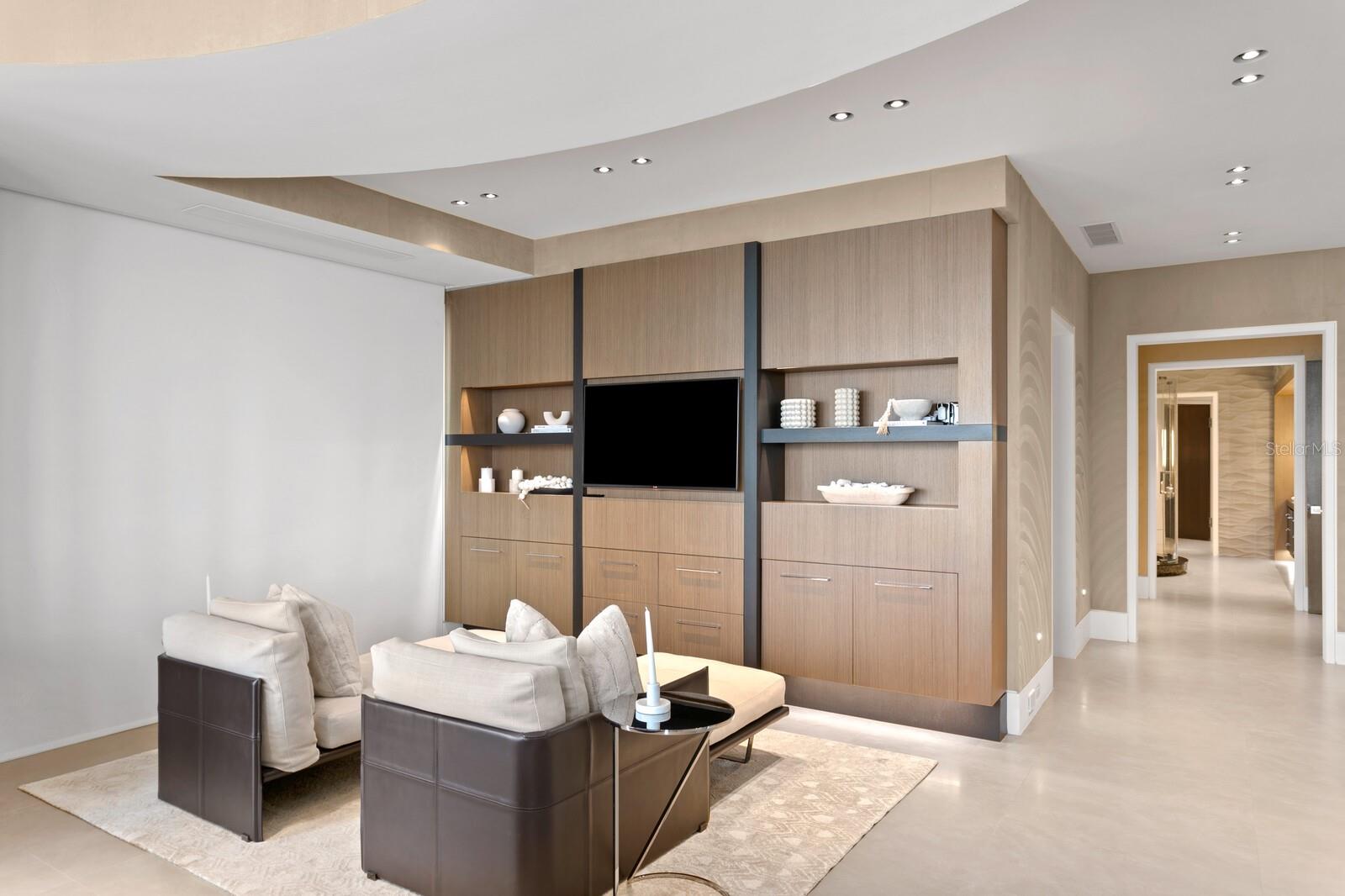 ISLAND ESTATES OF CLEARWATER - Residential