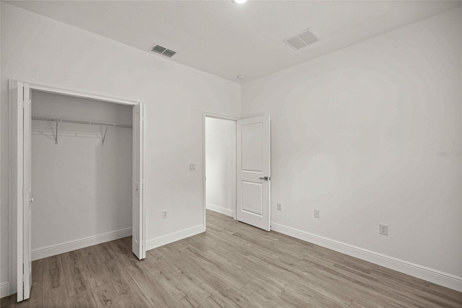 MARION OAKS UN 3 - Residential