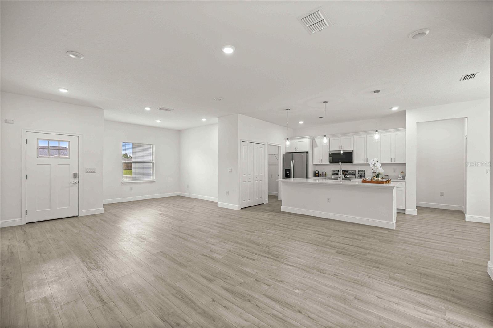 MARION OAKS UN 3 - Residential
