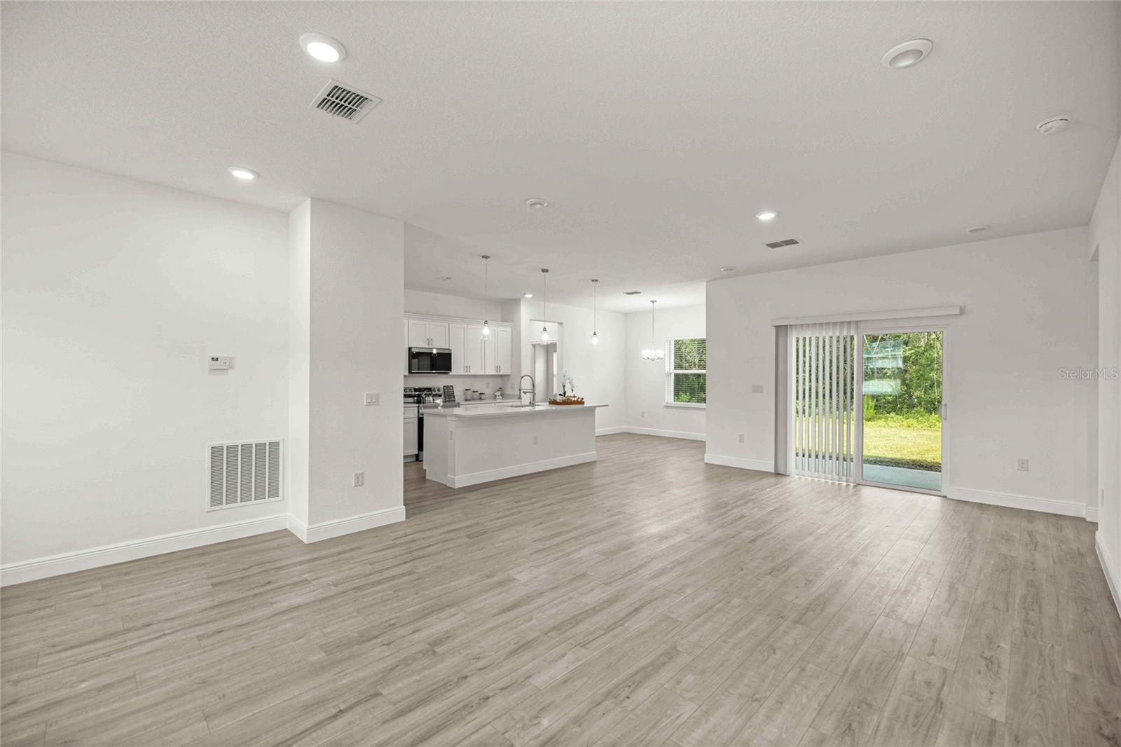 MARION OAKS UN 3 - Residential