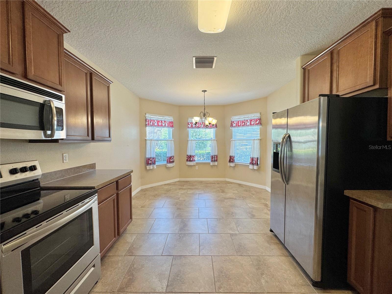 CENTRAL POINTE - Residential Lease