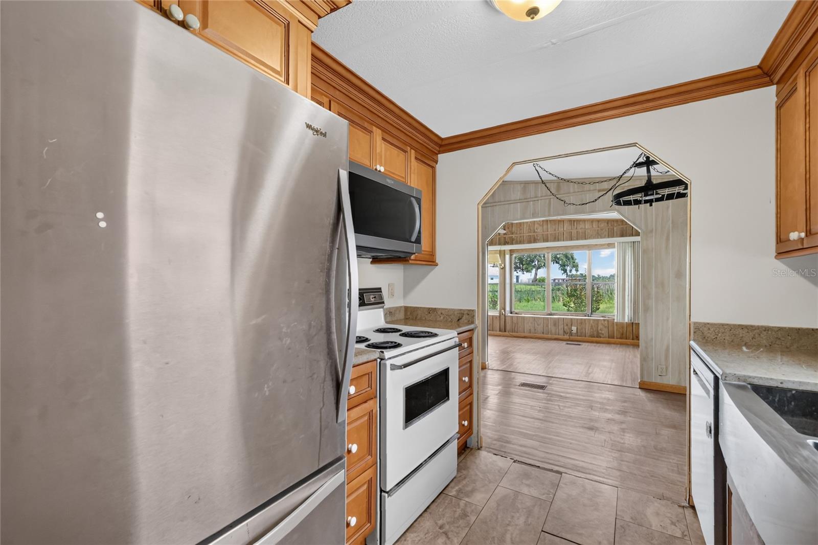 TAVARES DORA ISLES SUB - Residential