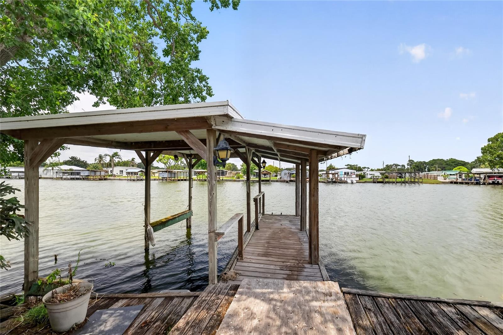 TAVARES DORA ISLES SUB - Residential