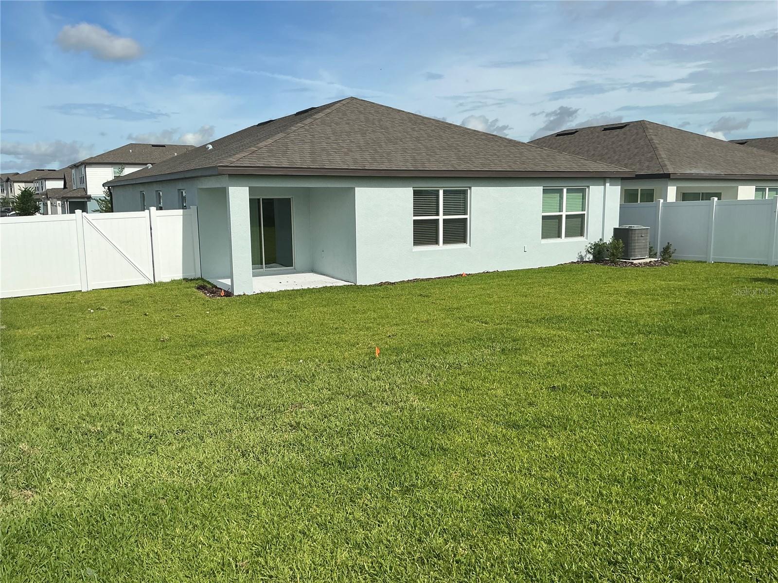 CALDERA PHASE 3/4 - Residential Lease