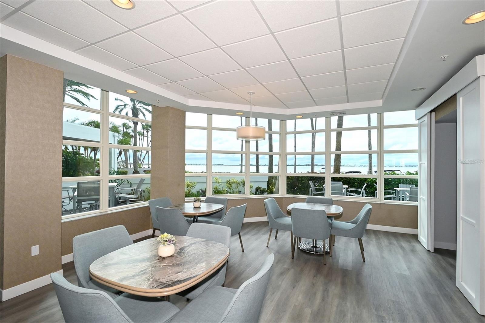 CONDO ON THE BAY TOWER I - Residential