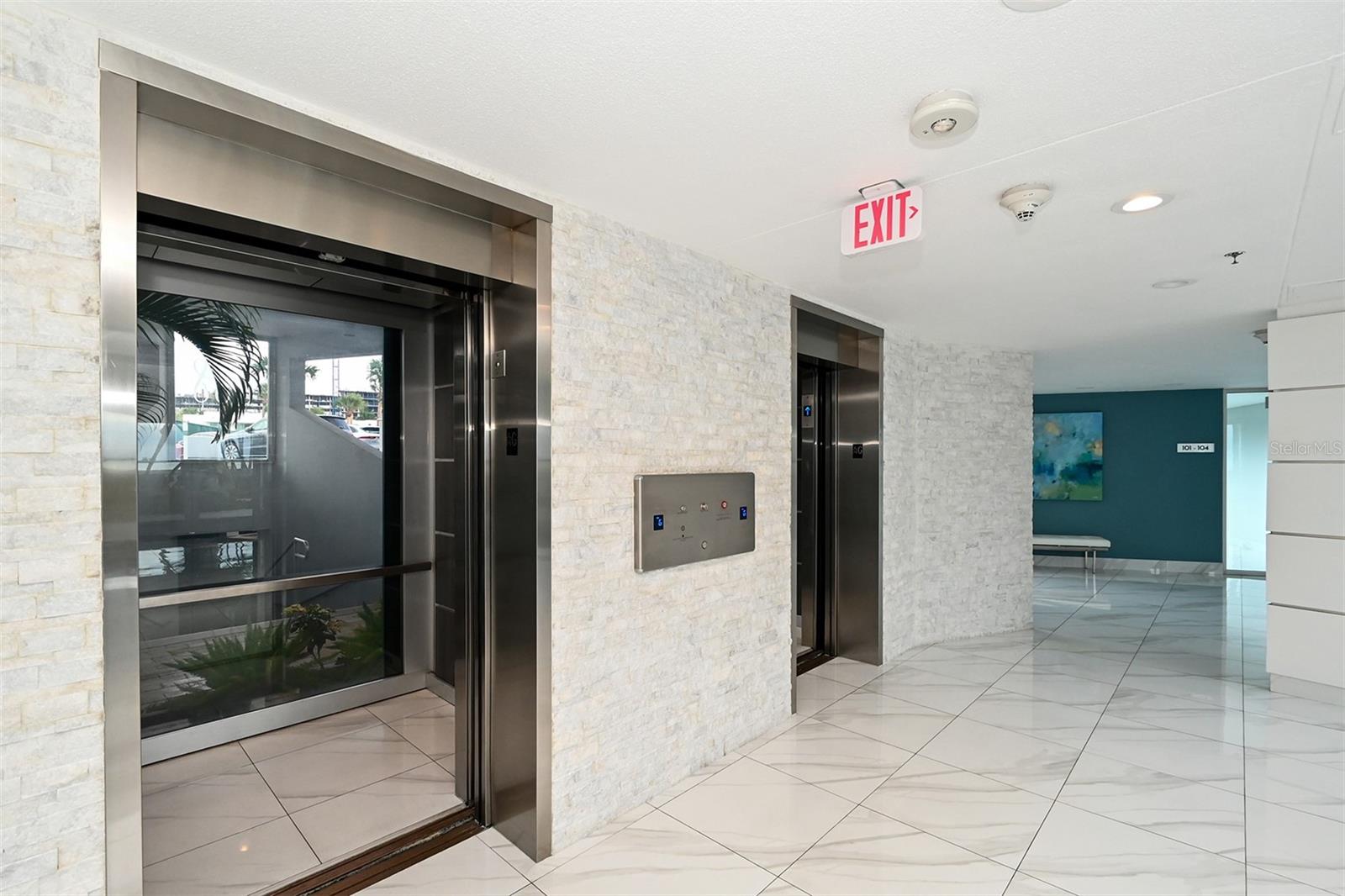 CONDO ON THE BAY TOWER I - Residential