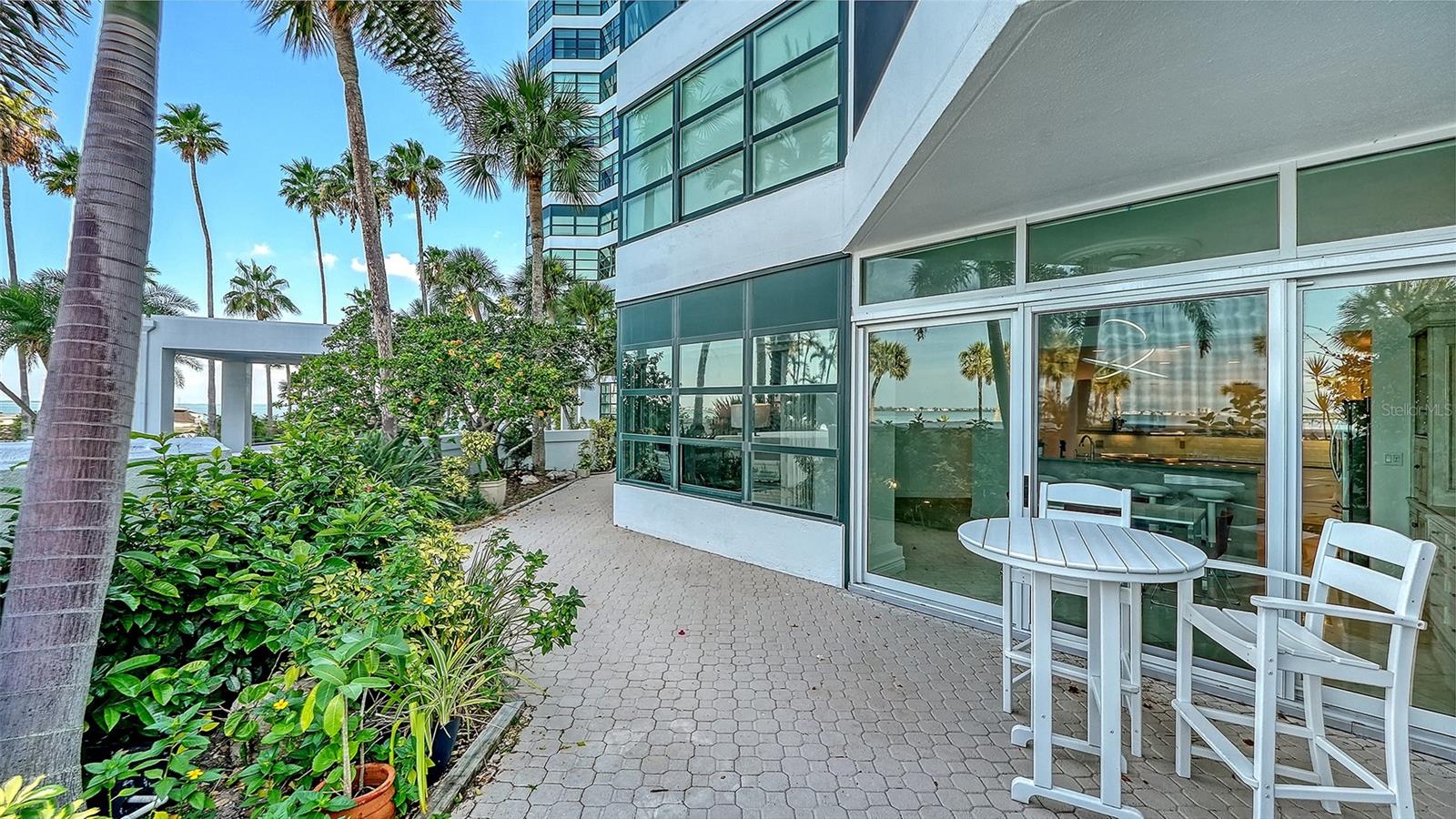 CONDO ON THE BAY TOWER I - Residential