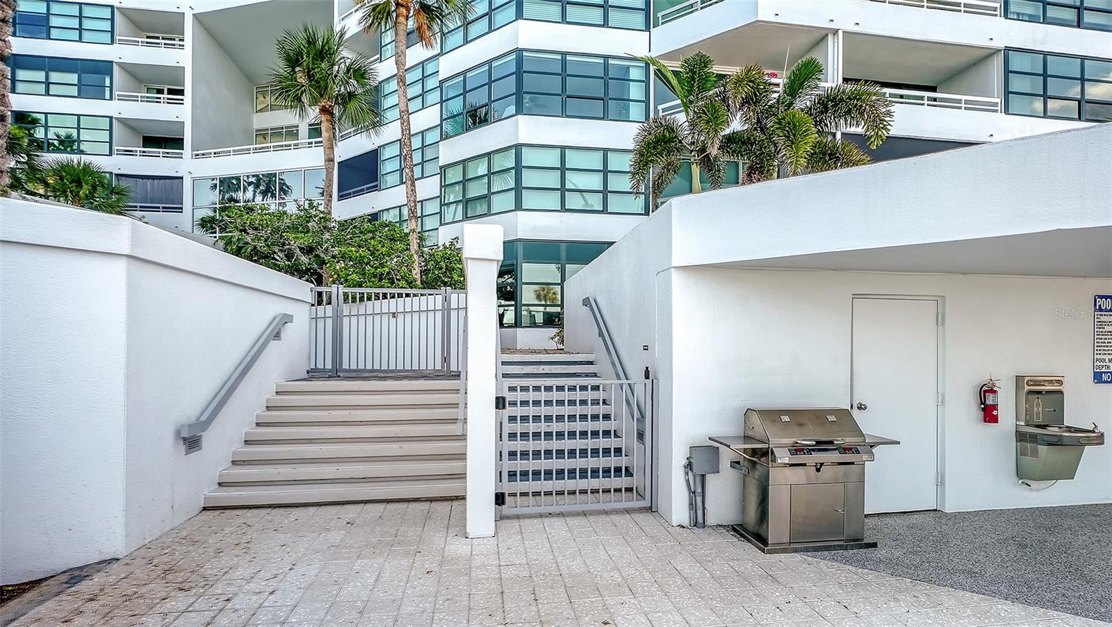 CONDO ON THE BAY TOWER I - Residential