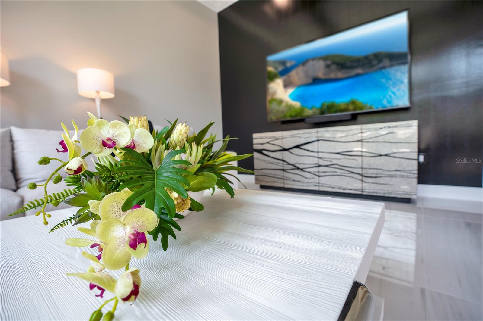 FOUNDERS CLUB - Residential