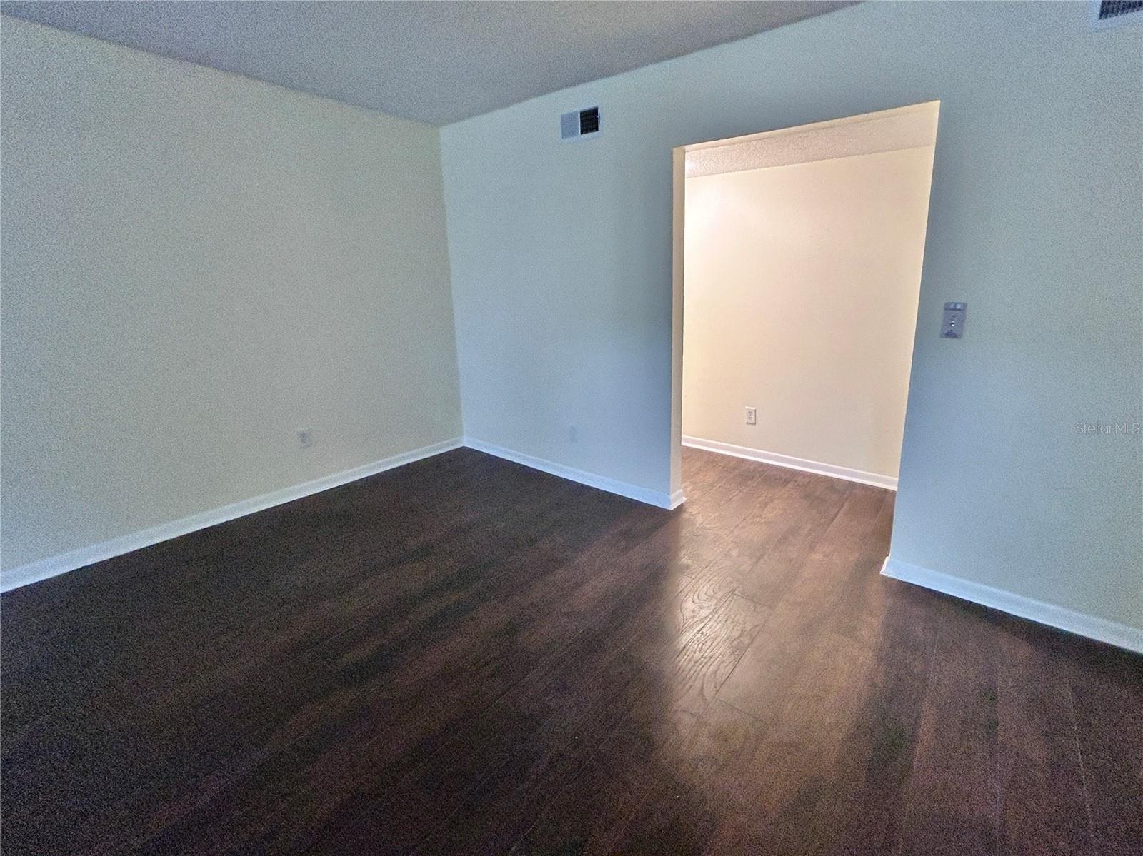GOLDEN GATE CONDO - Residential