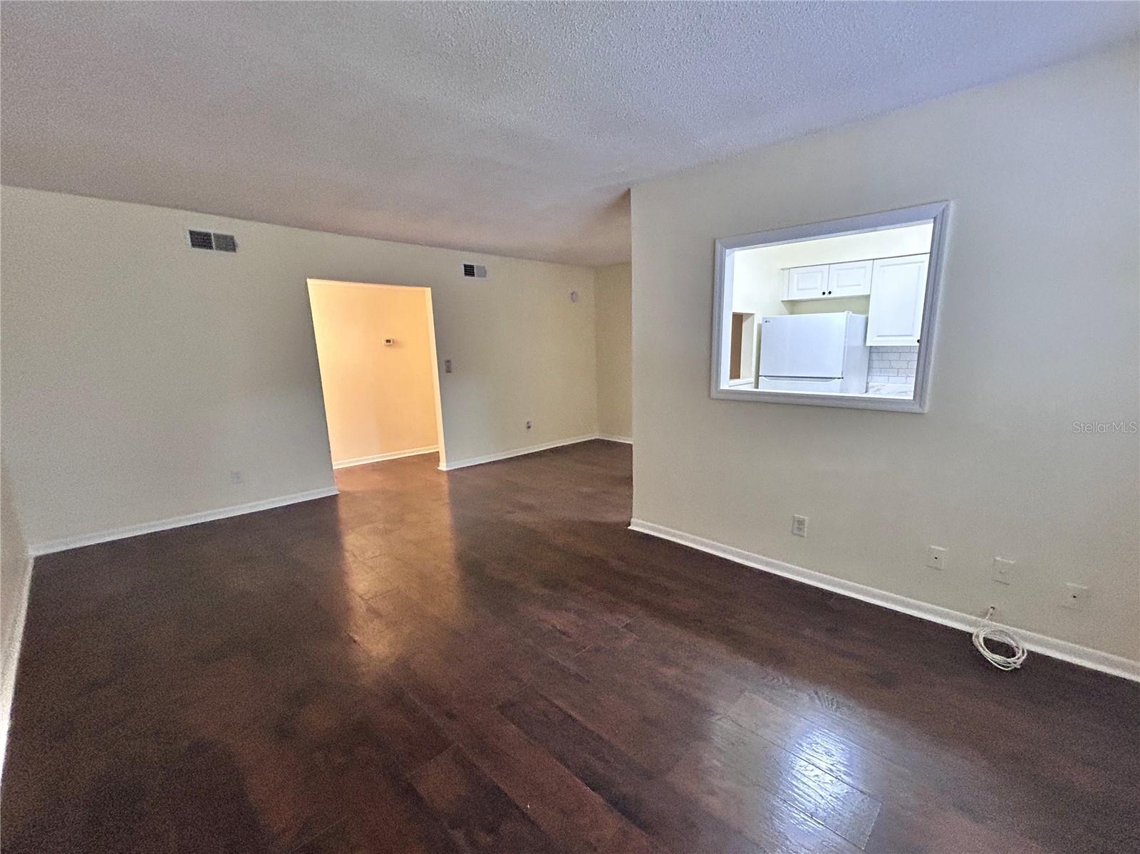 GOLDEN GATE CONDO - Residential