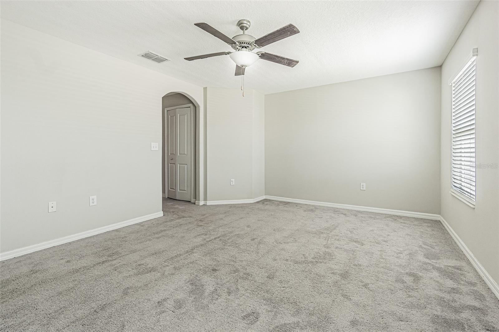 GLENCOVE AT BAY PARK - Residential